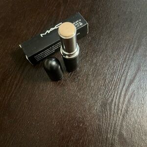 New Mac Foundation Studio Fix Fluid Foundation SPF 15 NW35